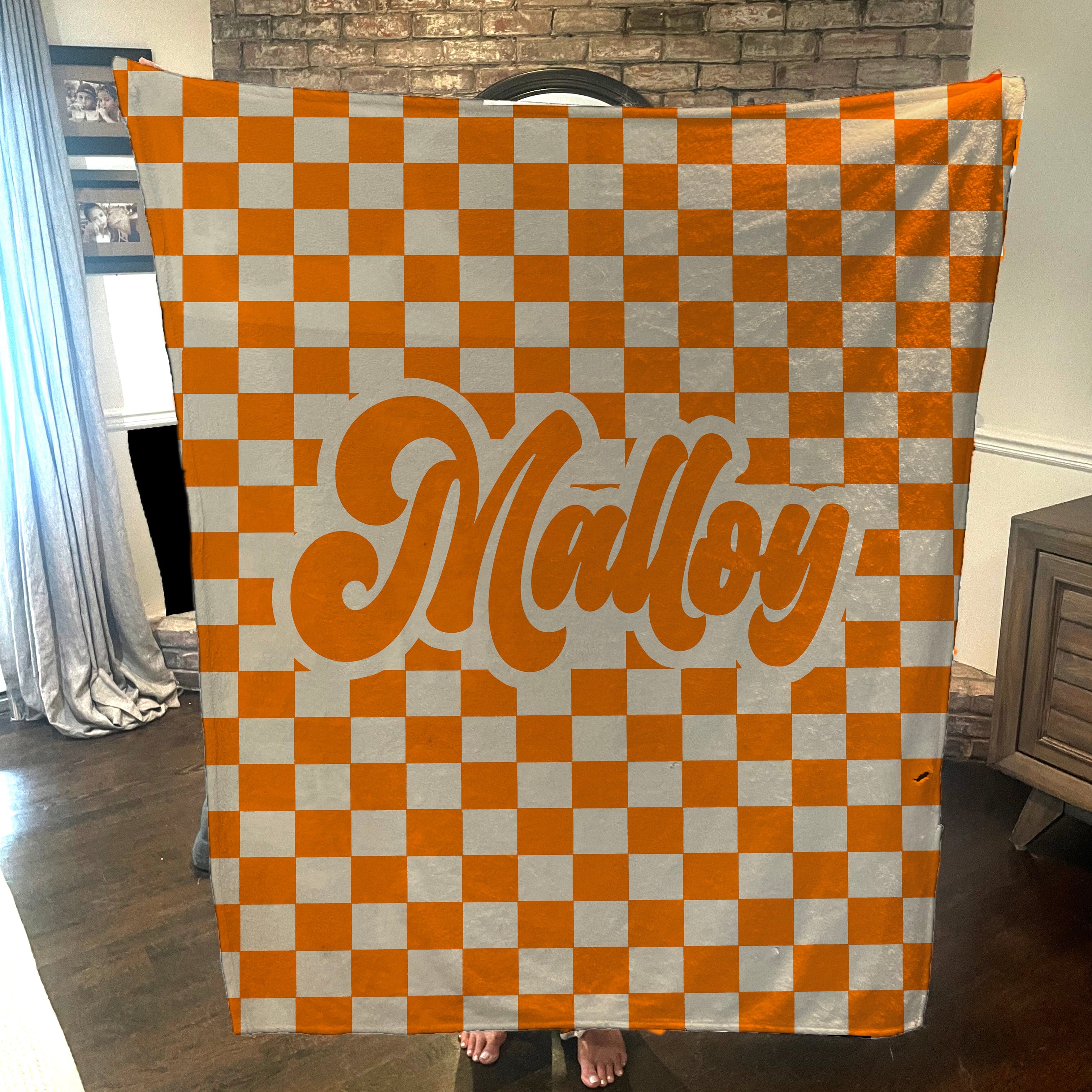 Retro Checkers name blanket - Available in 16 colors - Personalized with a name - the perfect gift - Image 5