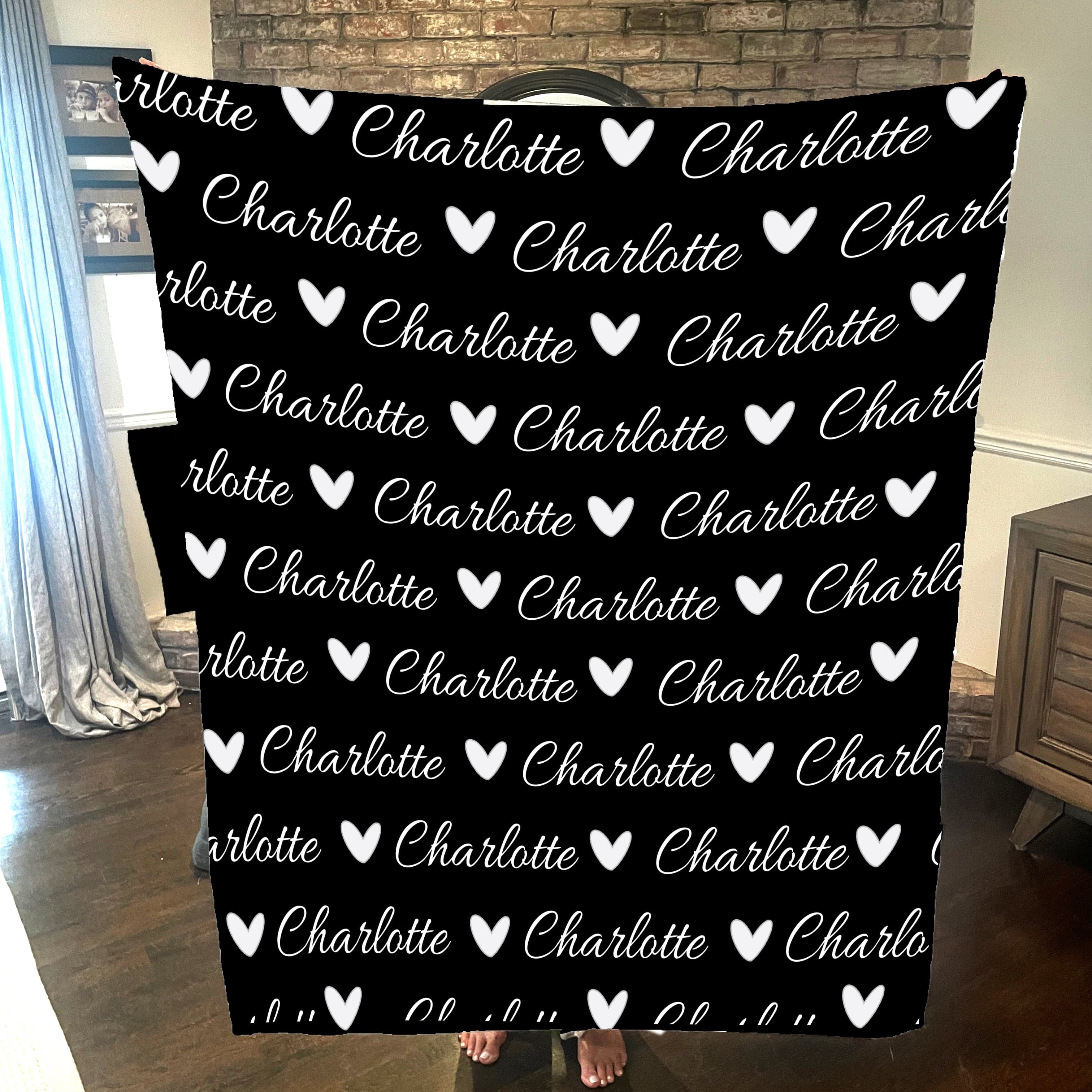Create your own Cozy Plush Fleece blanket with a name & hearts repeating over the entire Blanket - Allura - Image 10