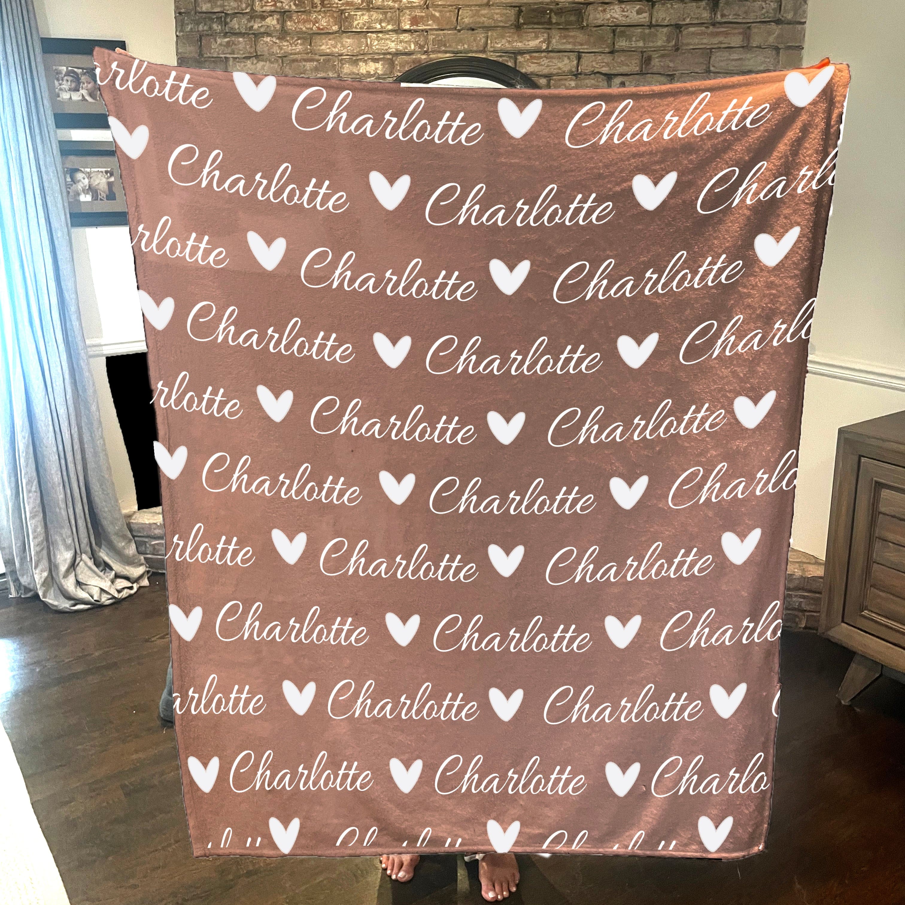 Create your own Cozy Plush Fleece blanket with a name & hearts repeating over the entire Blanket - Allura - Image 3