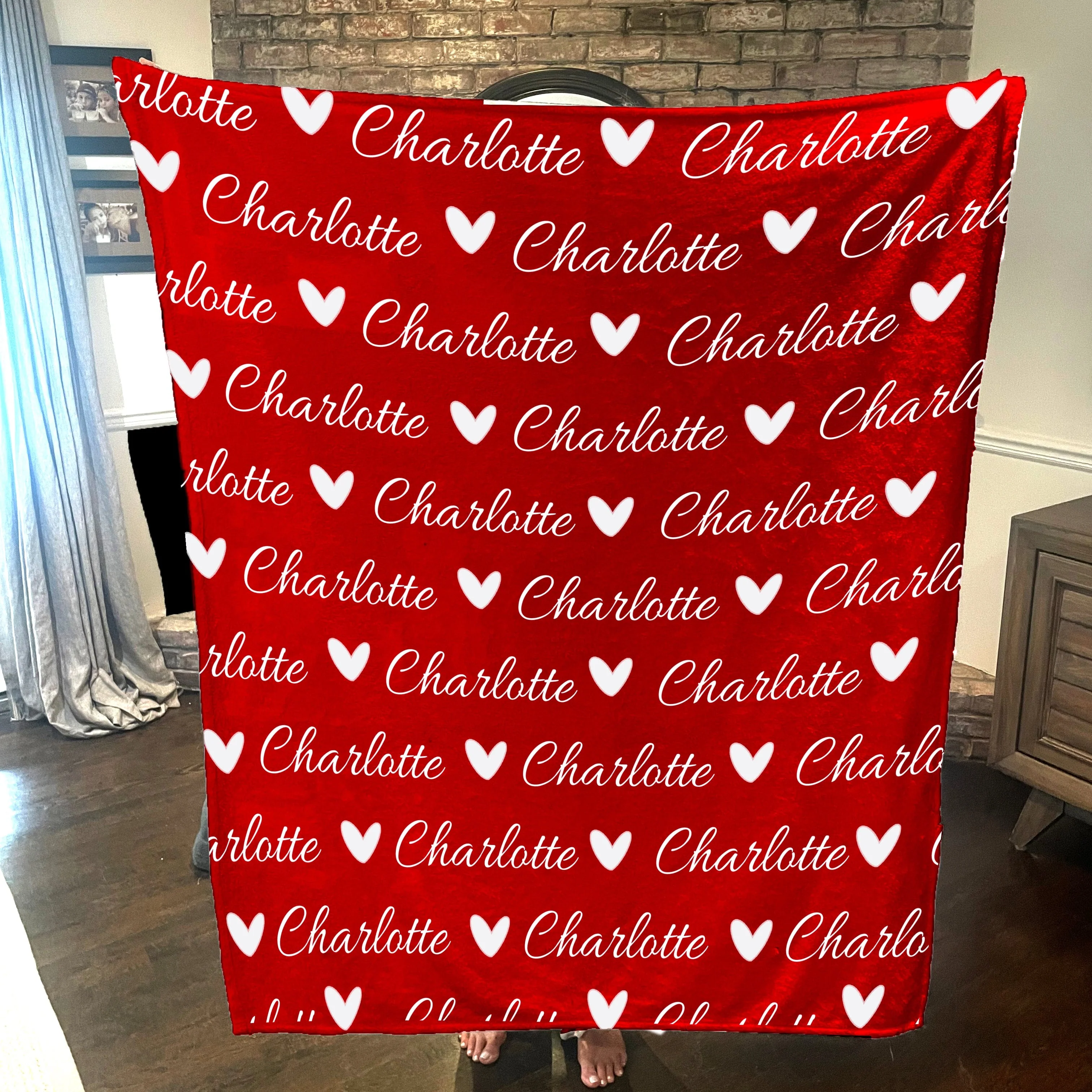 Create your own Cozy Plush Fleece blanket with a name & hearts repeating over the entire Blanket - Allura - Image 6